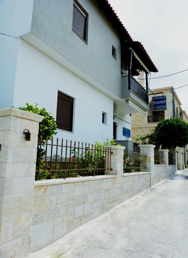 Yannis Apartments Afytos Eksteriør billede